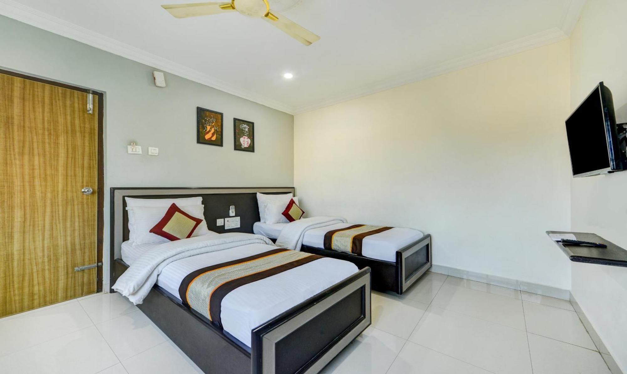 Saibala Lnn Hotel Ченай Екстериор снимка